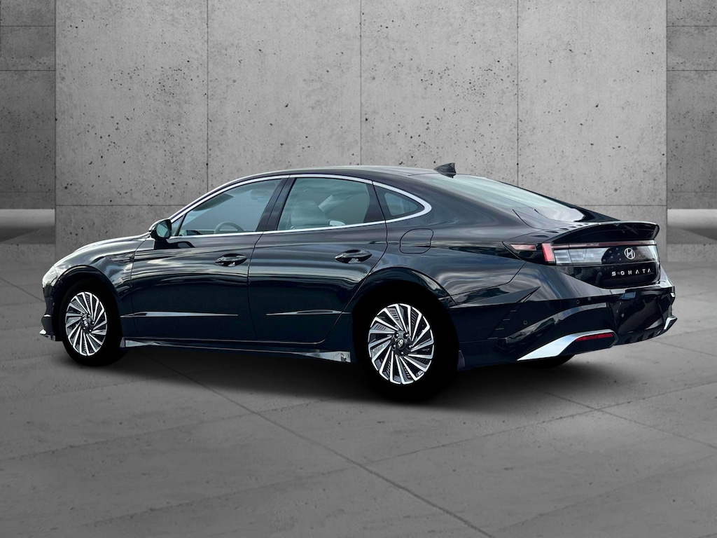 New 2025 Hyundai Sonata Hybrid Limited Sedan