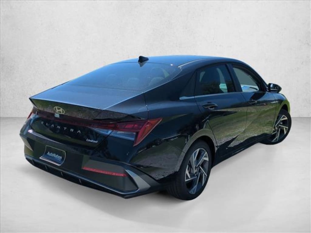 New 2026 Hyundai Elantra Limited Sedan