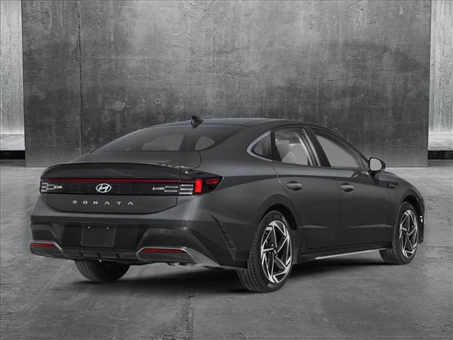 2025 Hyundai Sonata SEL photo 2
