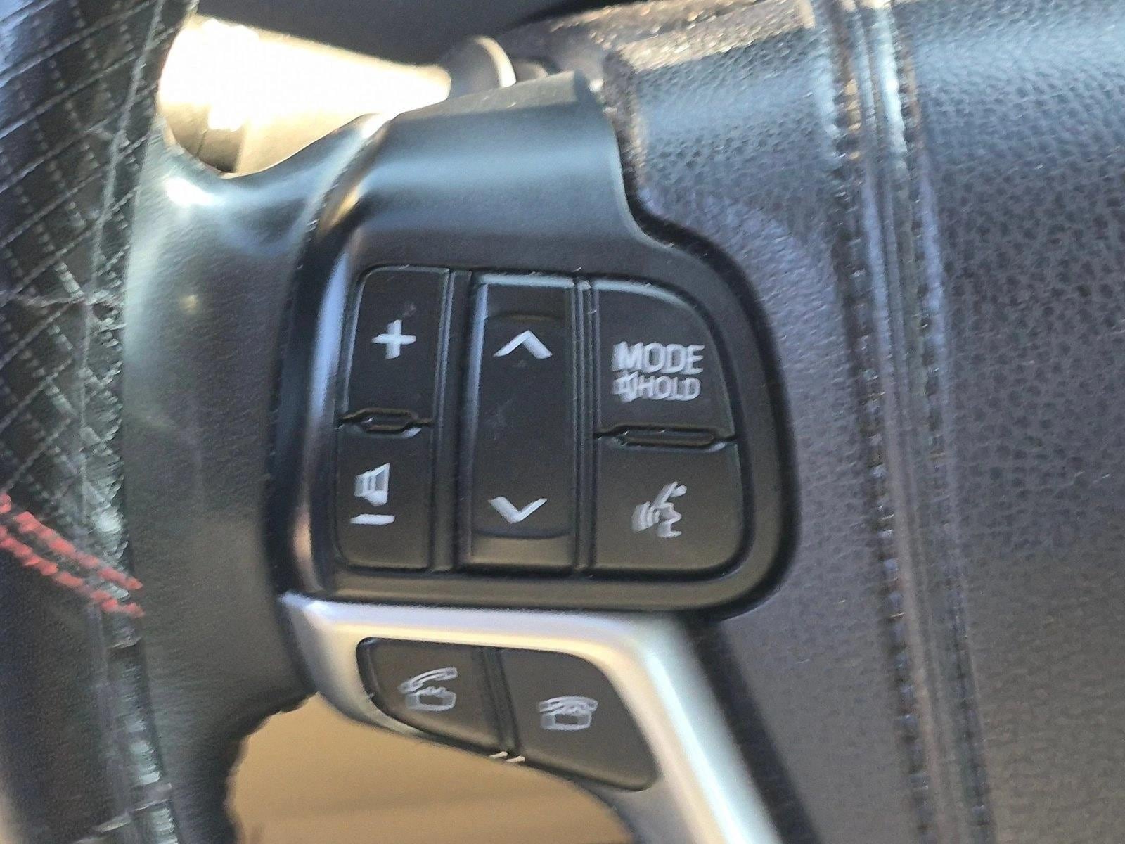 2015 Toyota Highlander LE Plus - Photo 14