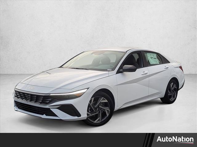 2025 Hyundai Elantra SEL's photo