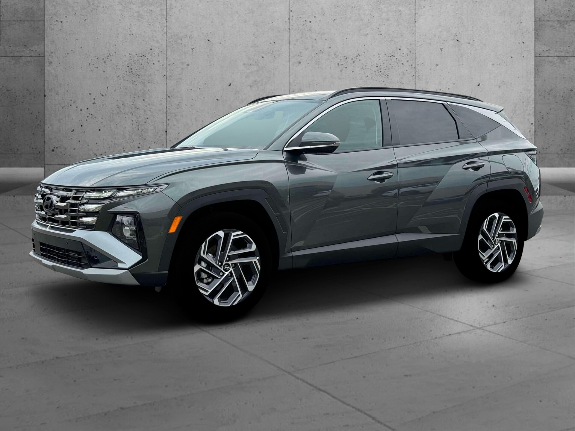 2025 Hyundai Tucson Hybrid Limited photo 2
