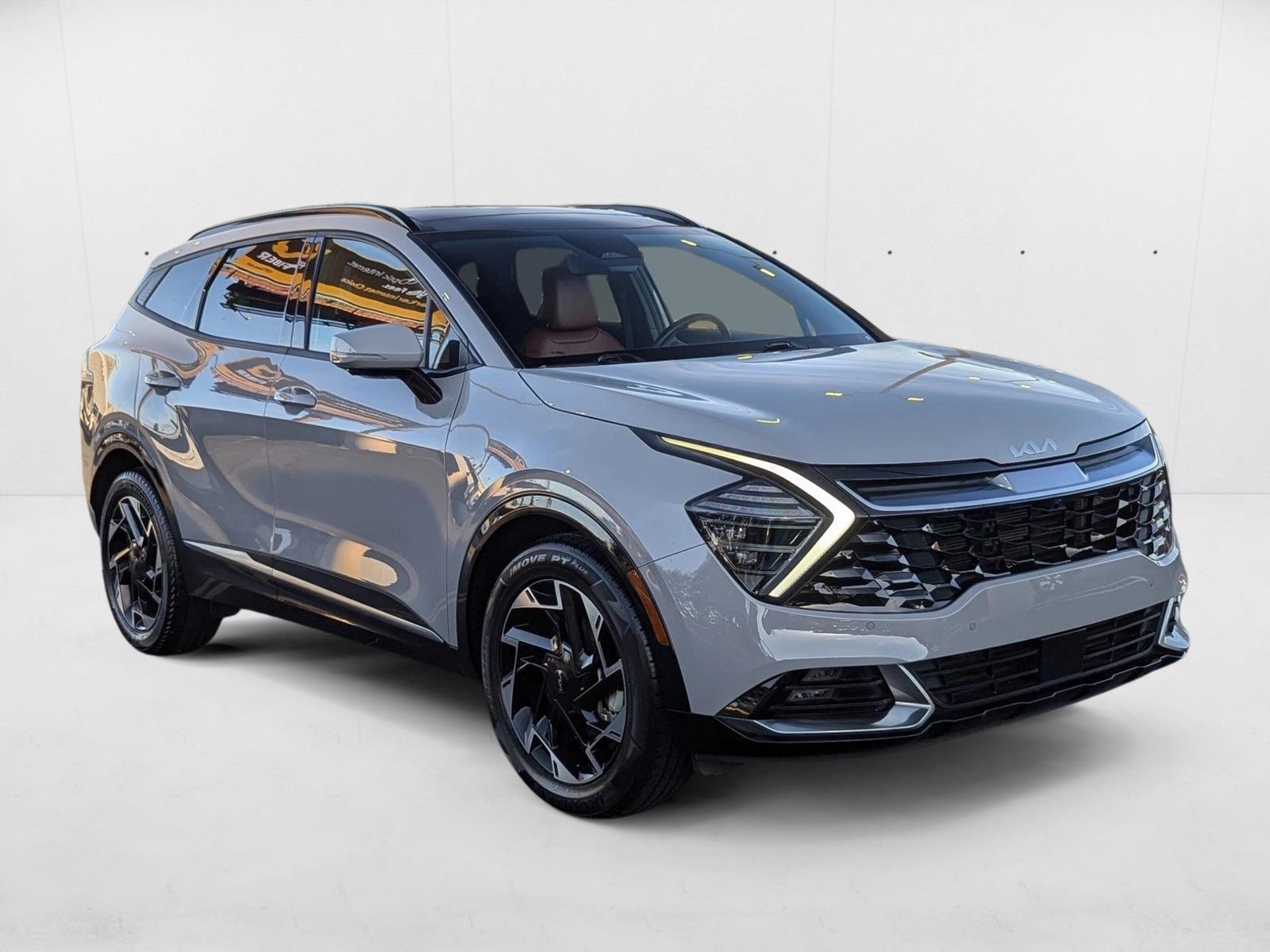 2023 Kia Sportage photo 3
