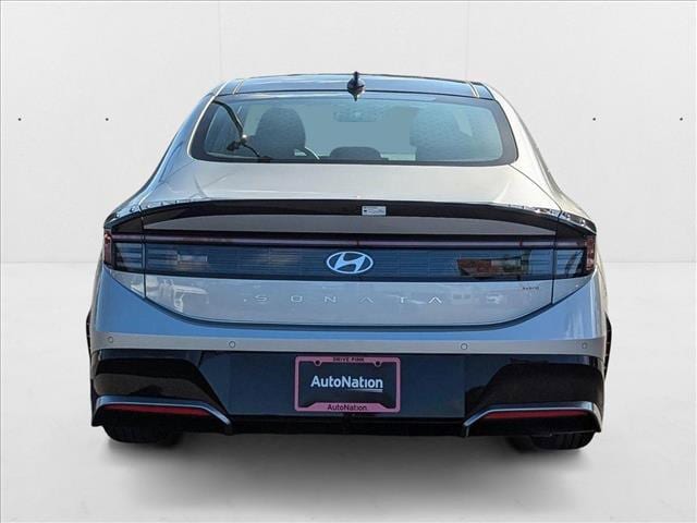 2025 Hyundai Sonata Hybrid Limited - Photo 7
