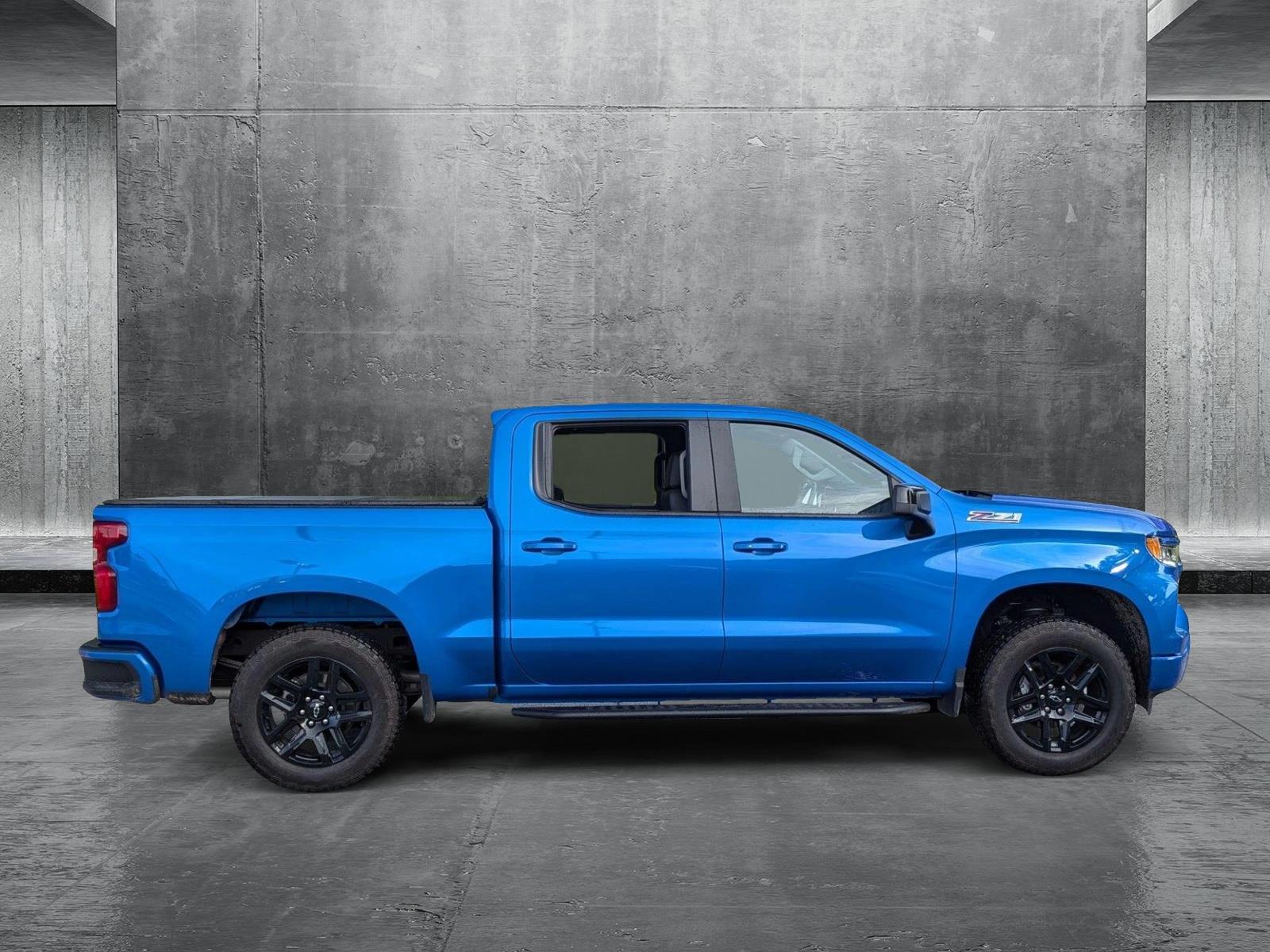2025 Chevrolet Silverado 1500 RST photo 4