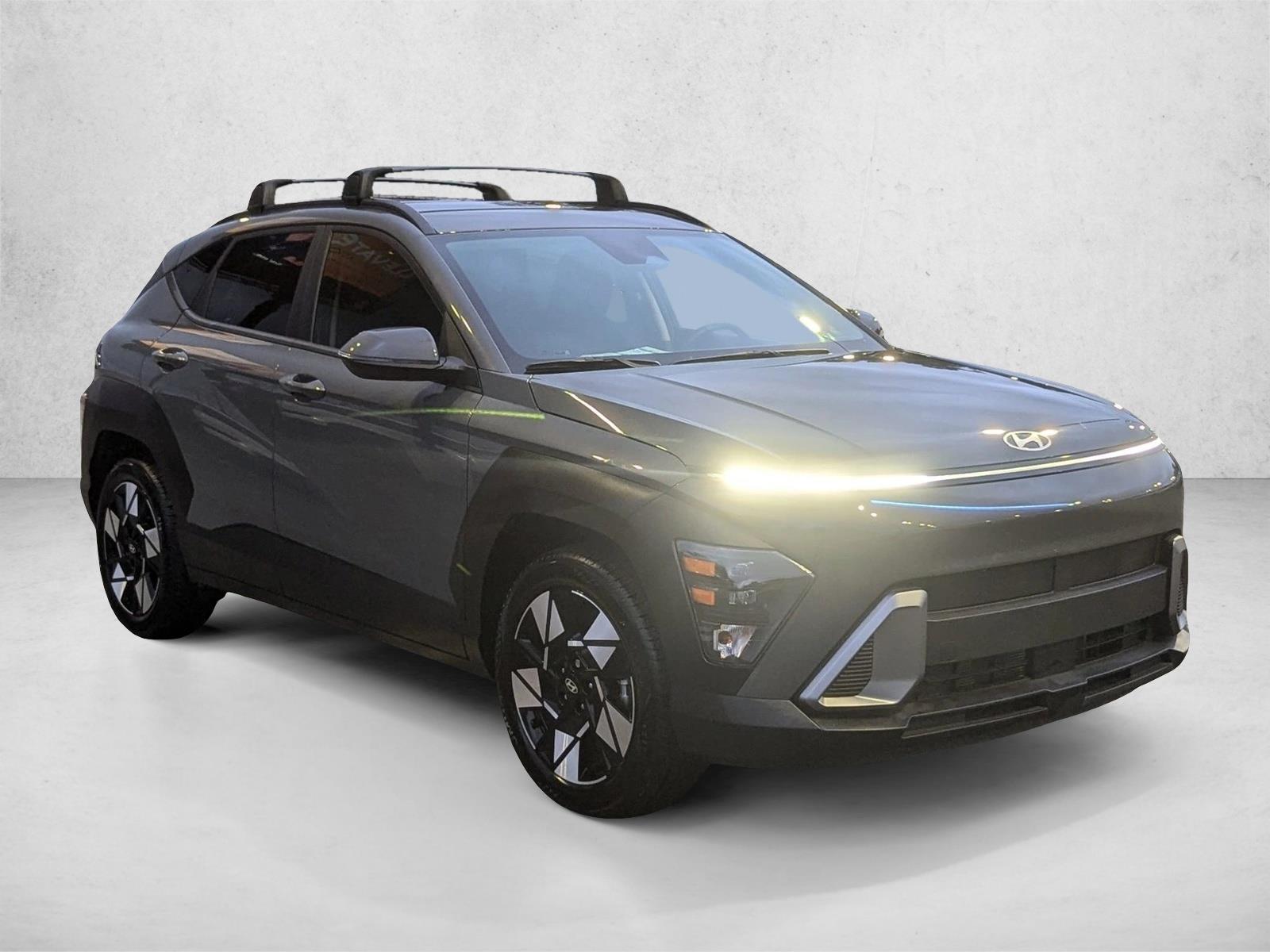 2025 Hyundai Kona SEL photo 3