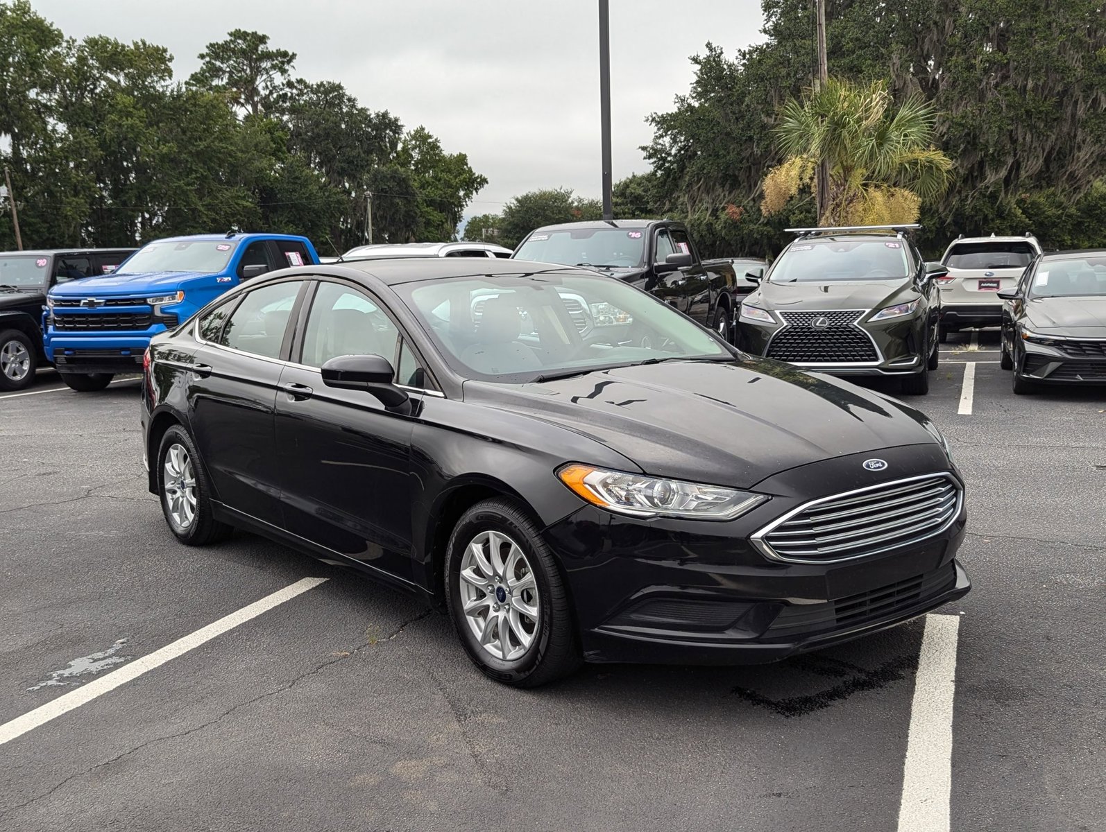 2018 Ford Fusion S photo 3