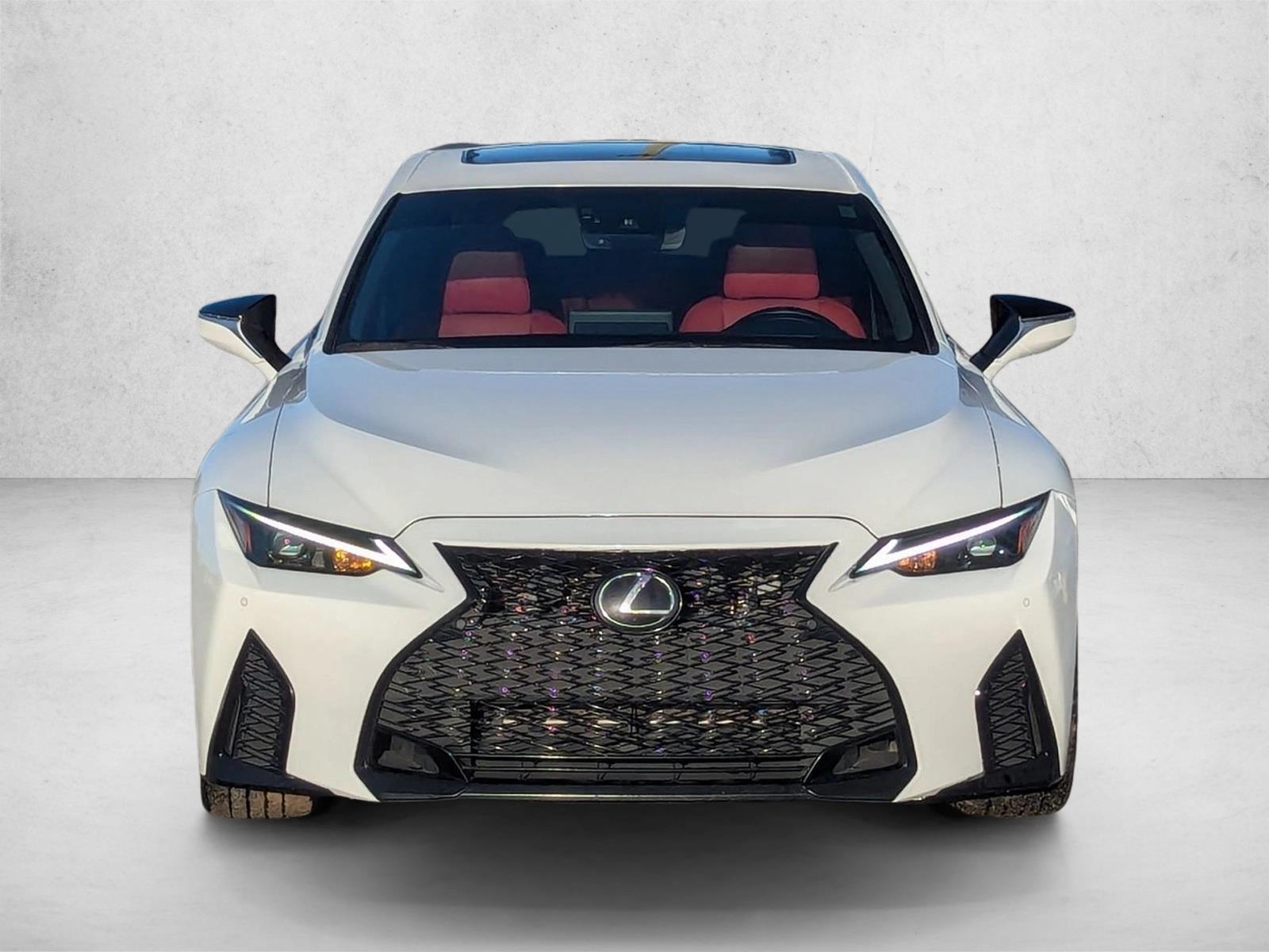 2022 Lexus IS 350 F SPORT photo 2
