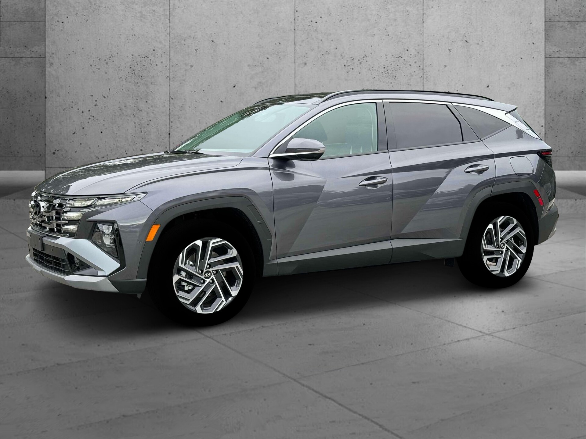 2025 Hyundai Tucson Hybrid Limited photo 2