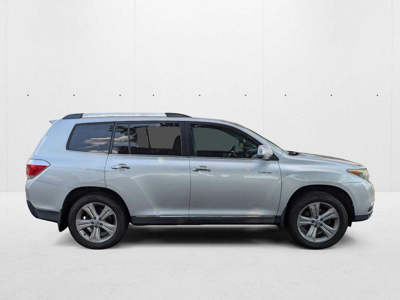 Image of 2012 Toyota Highlander Limited Sport Utility