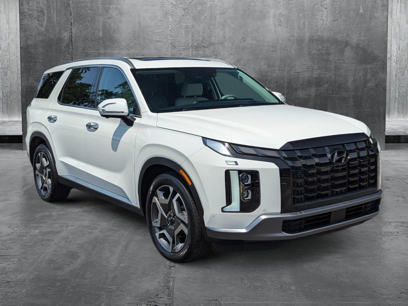 2024 Hyundai Palisade Limited photo 3