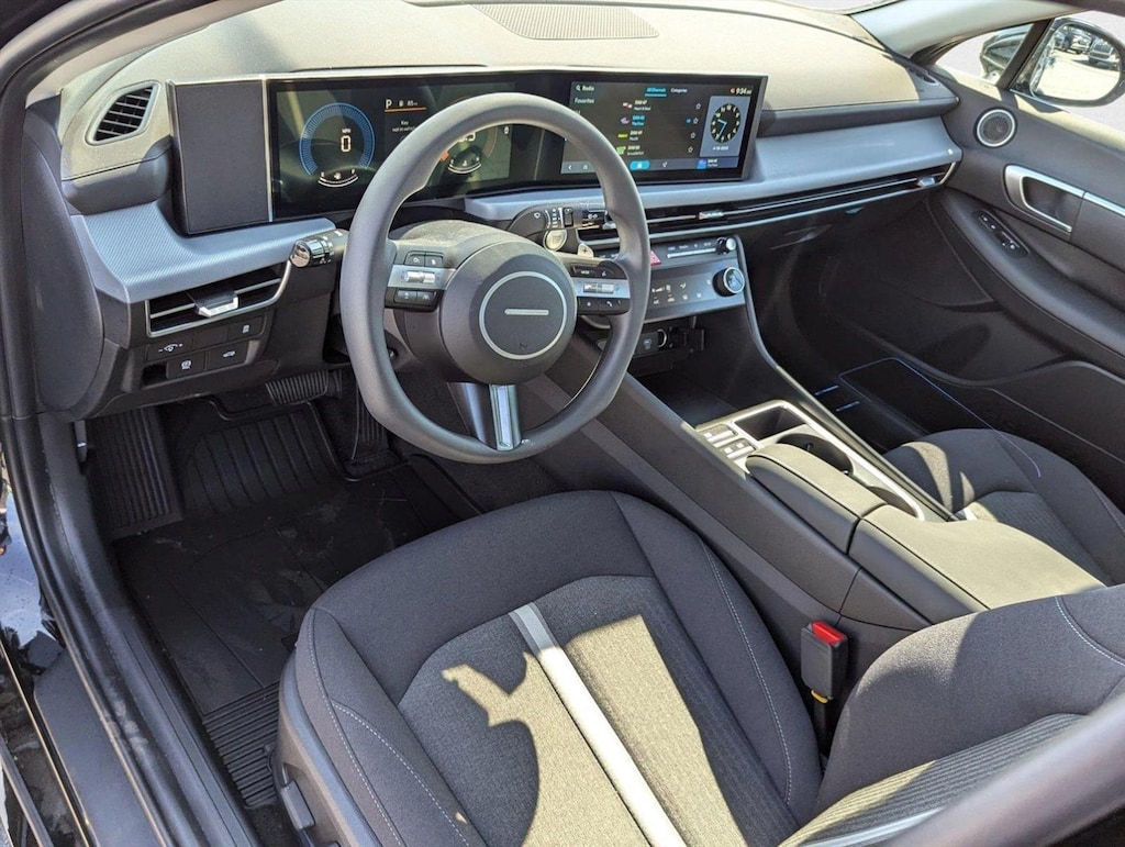 Used 2025 Hyundai Sonata SEL 4dr Car