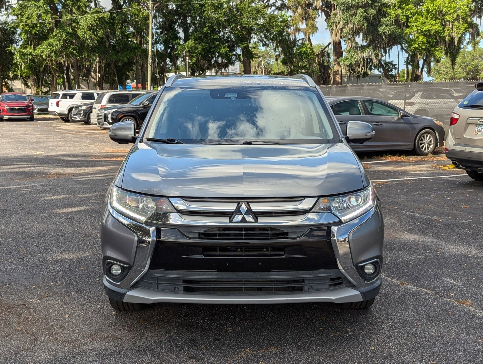2017 Mitsubishi Outlander SEL photo 2