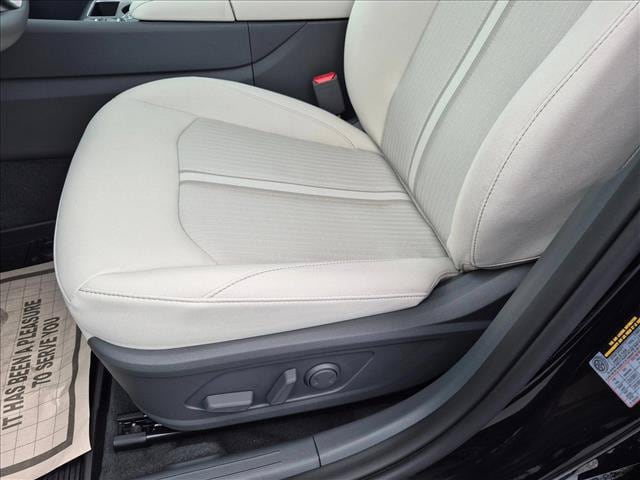 2026 Hyundai Sonata Hybrid 11