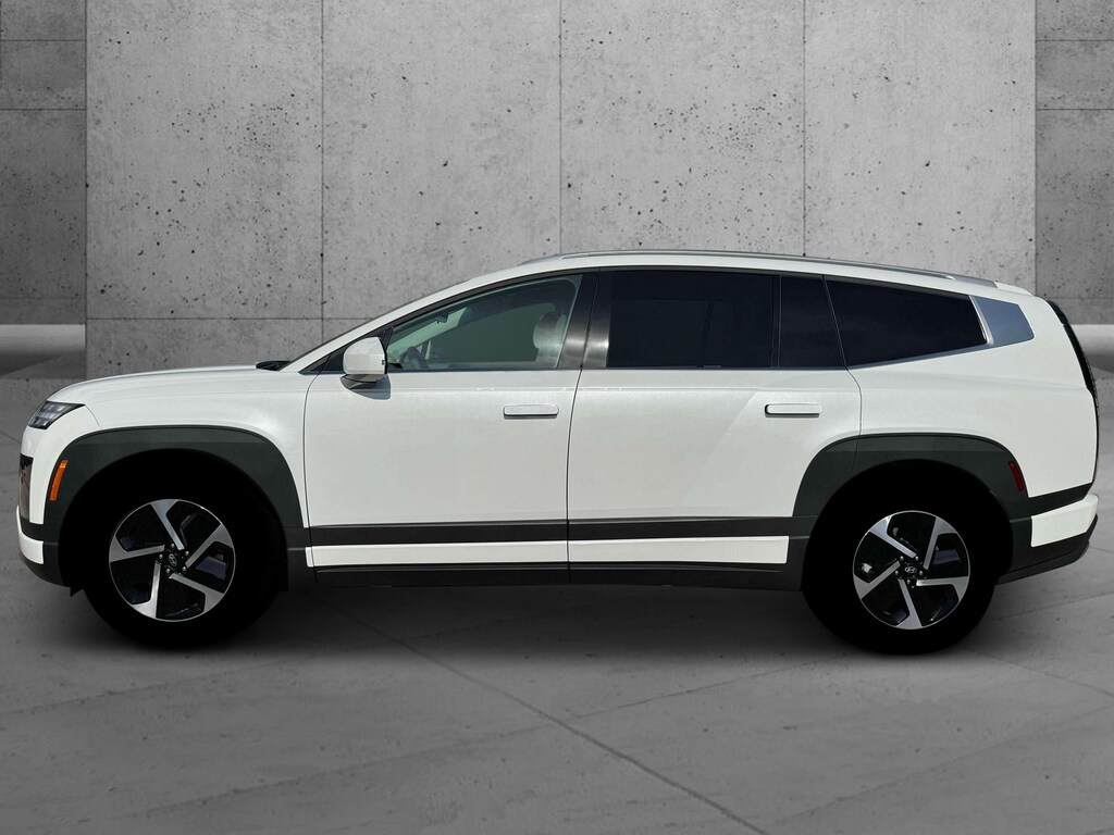 New 2026 Hyundai IONIQ 9 SE SUV