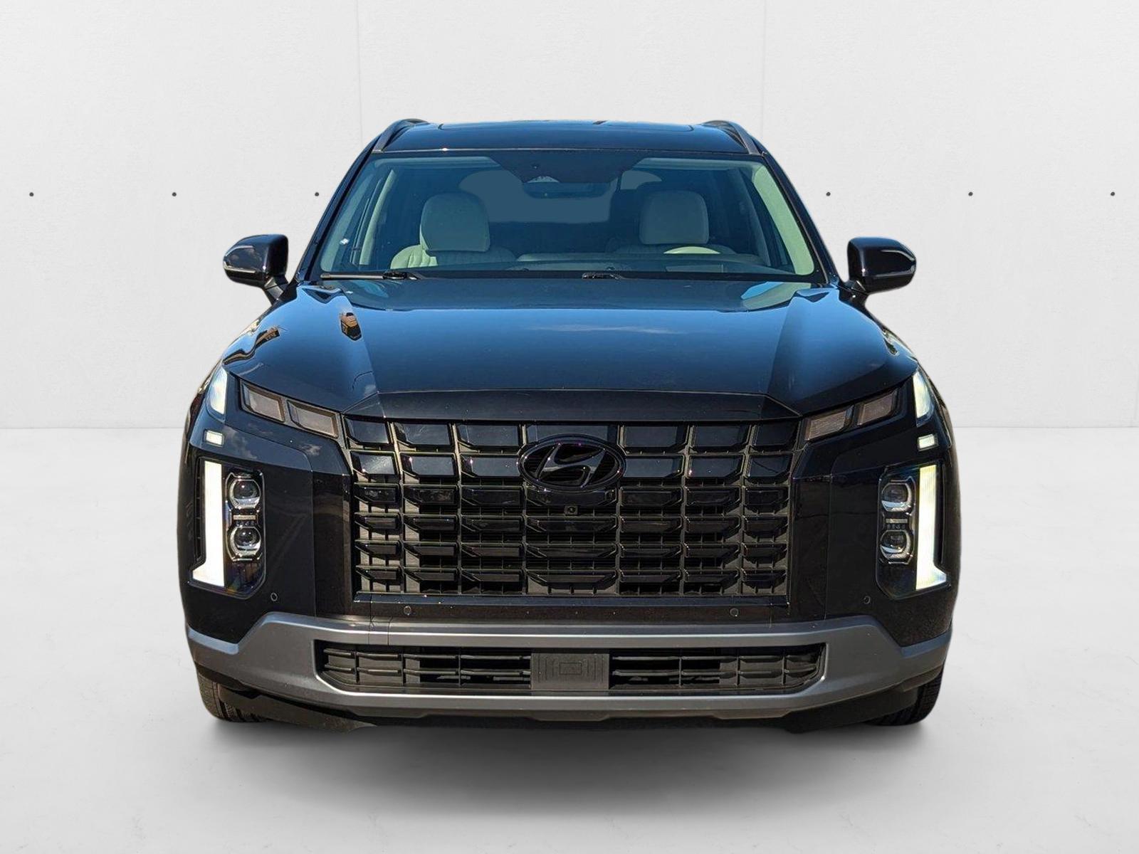 2024 Hyundai Palisade Limited photo 2