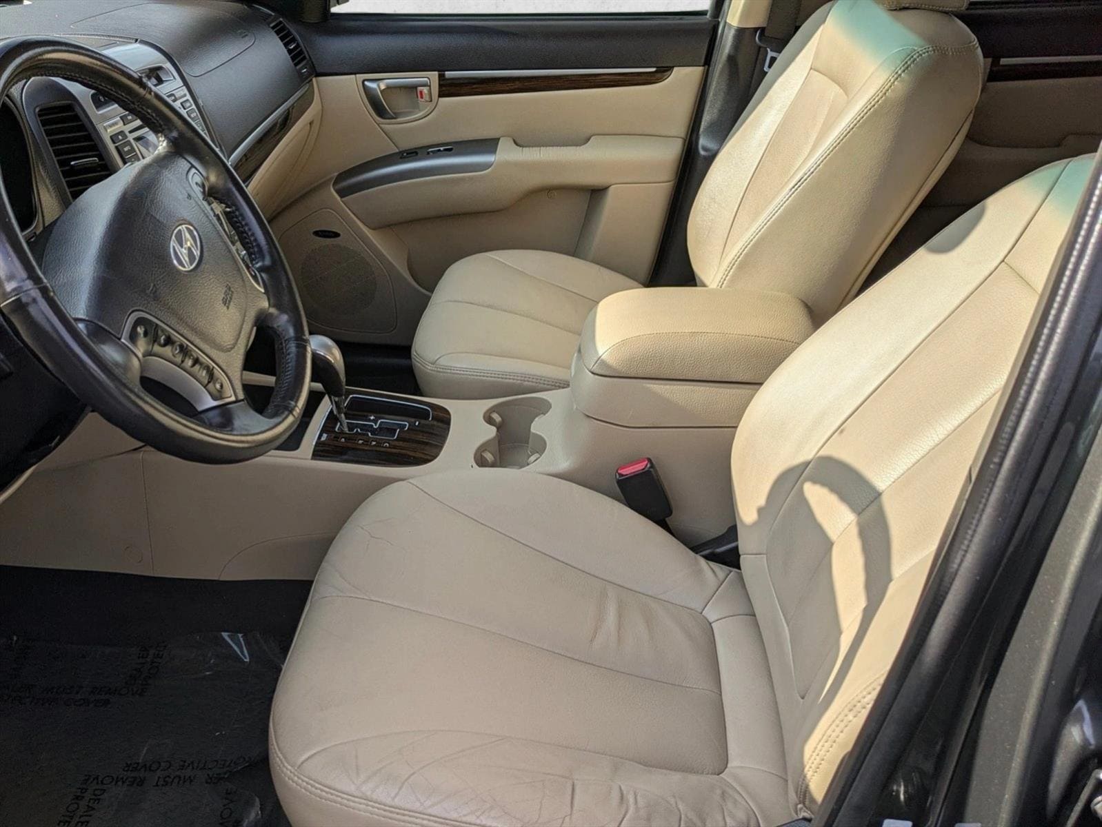 2012 Hyundai Santa Fe Limited - Photo 13