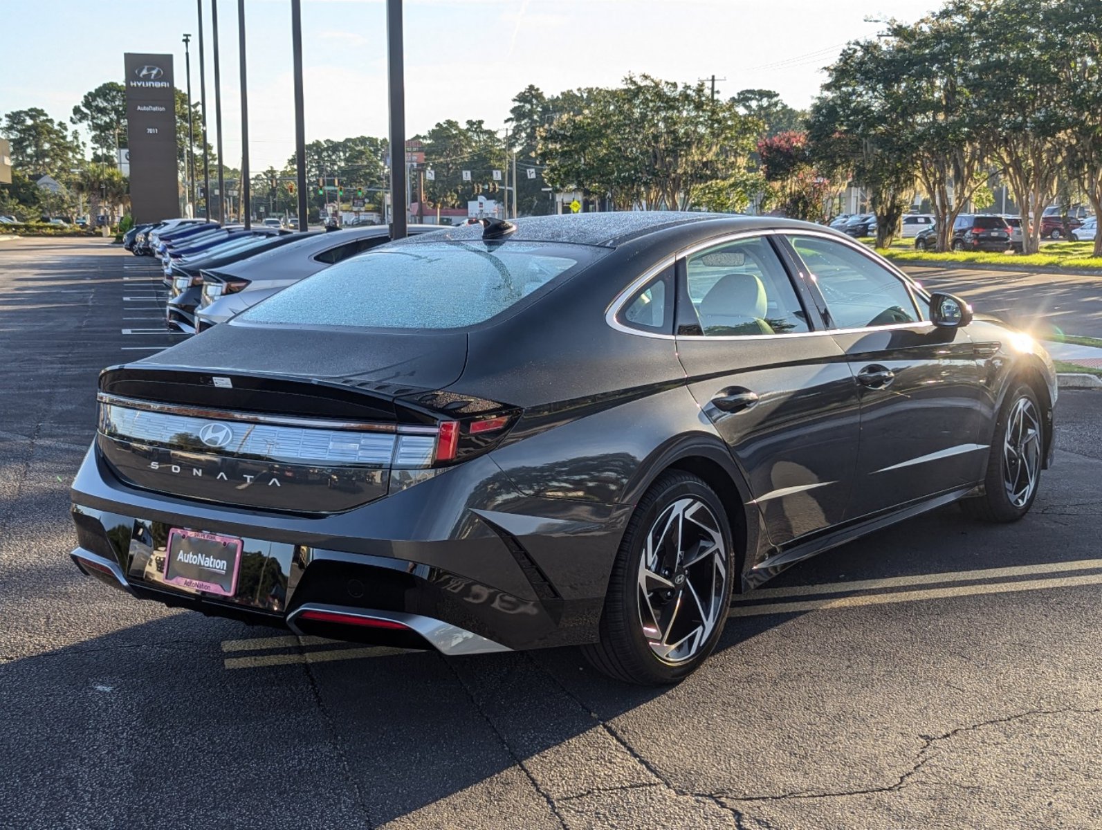 2024 Hyundai Sonata SEL photo 2