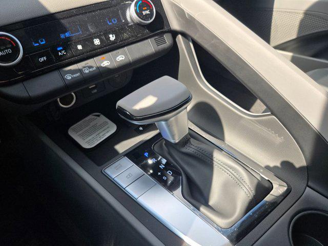 2026 Hyundai Elantra 16