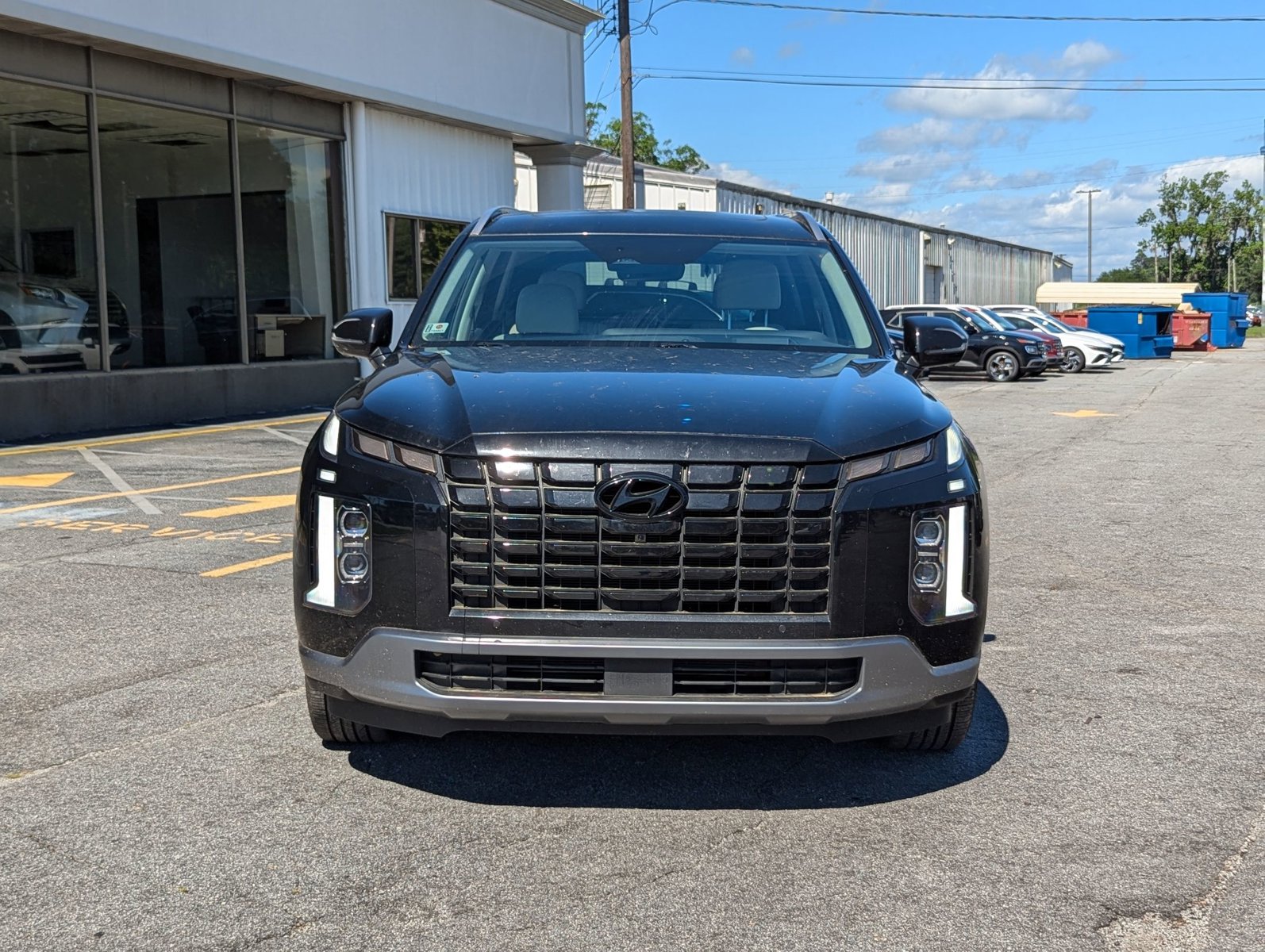 2024 Hyundai Palisade Limited photo 2