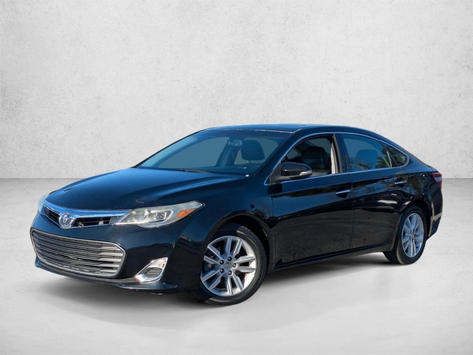 2015 Toyota Avalon XLE Premium's photo