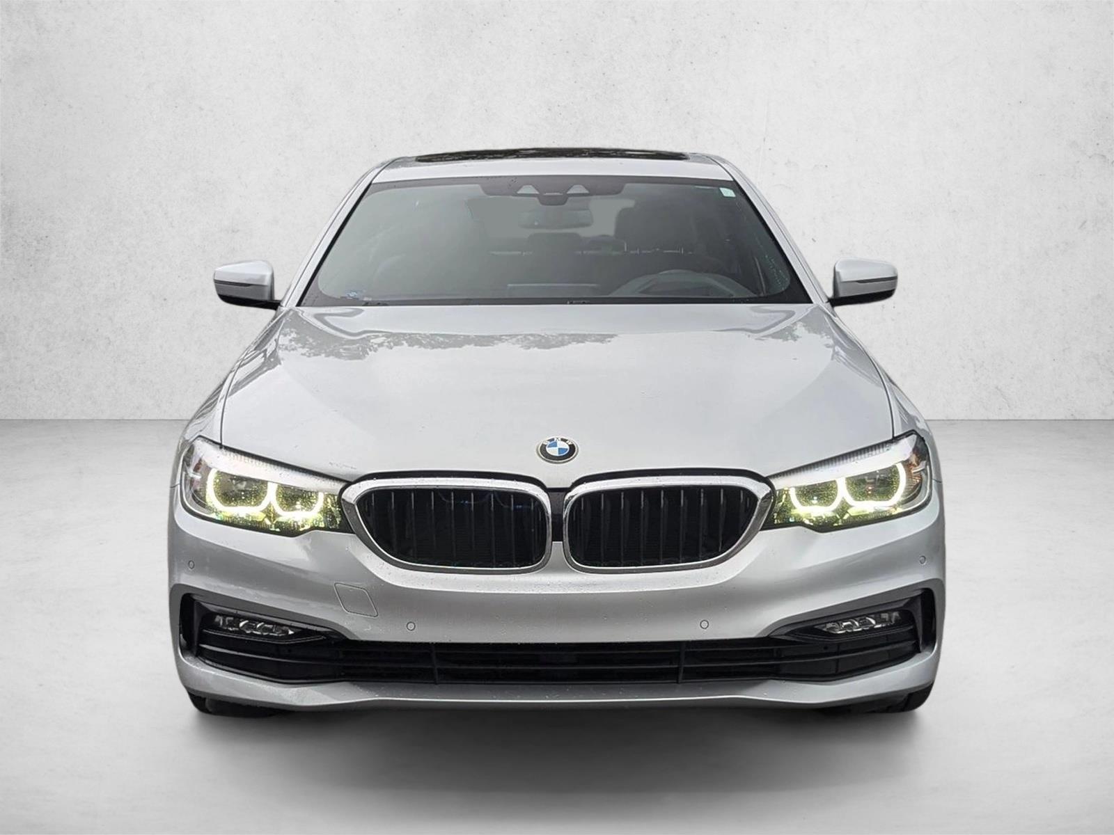 2018 Bmw 530i Sedan photo 2