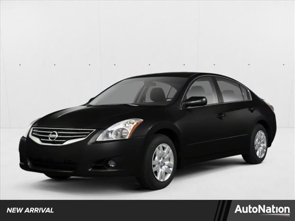 Used 2010 Nissan Altima 3.5 SR 4dr Car