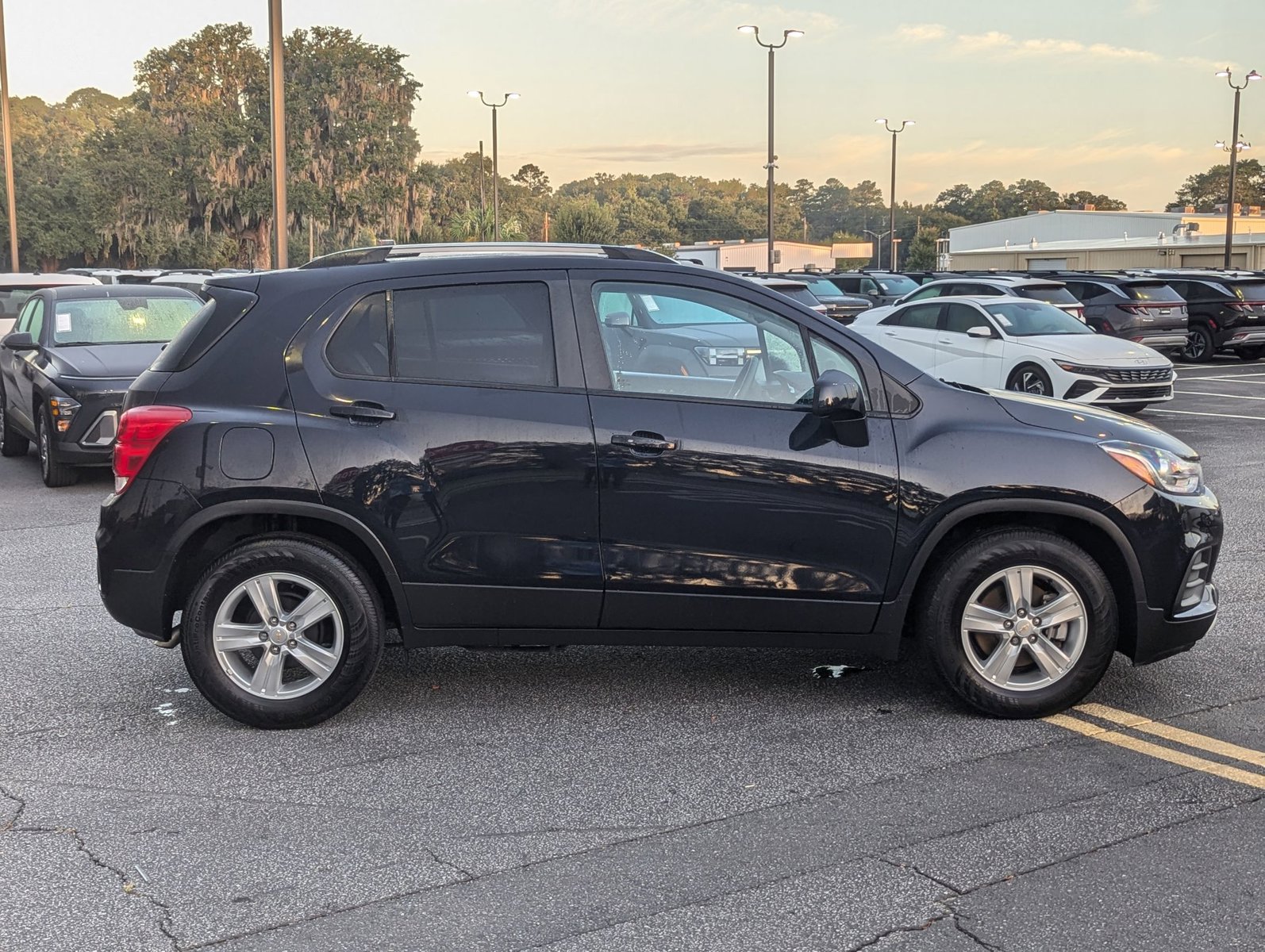 2022 Chevrolet Trax LT photo 4