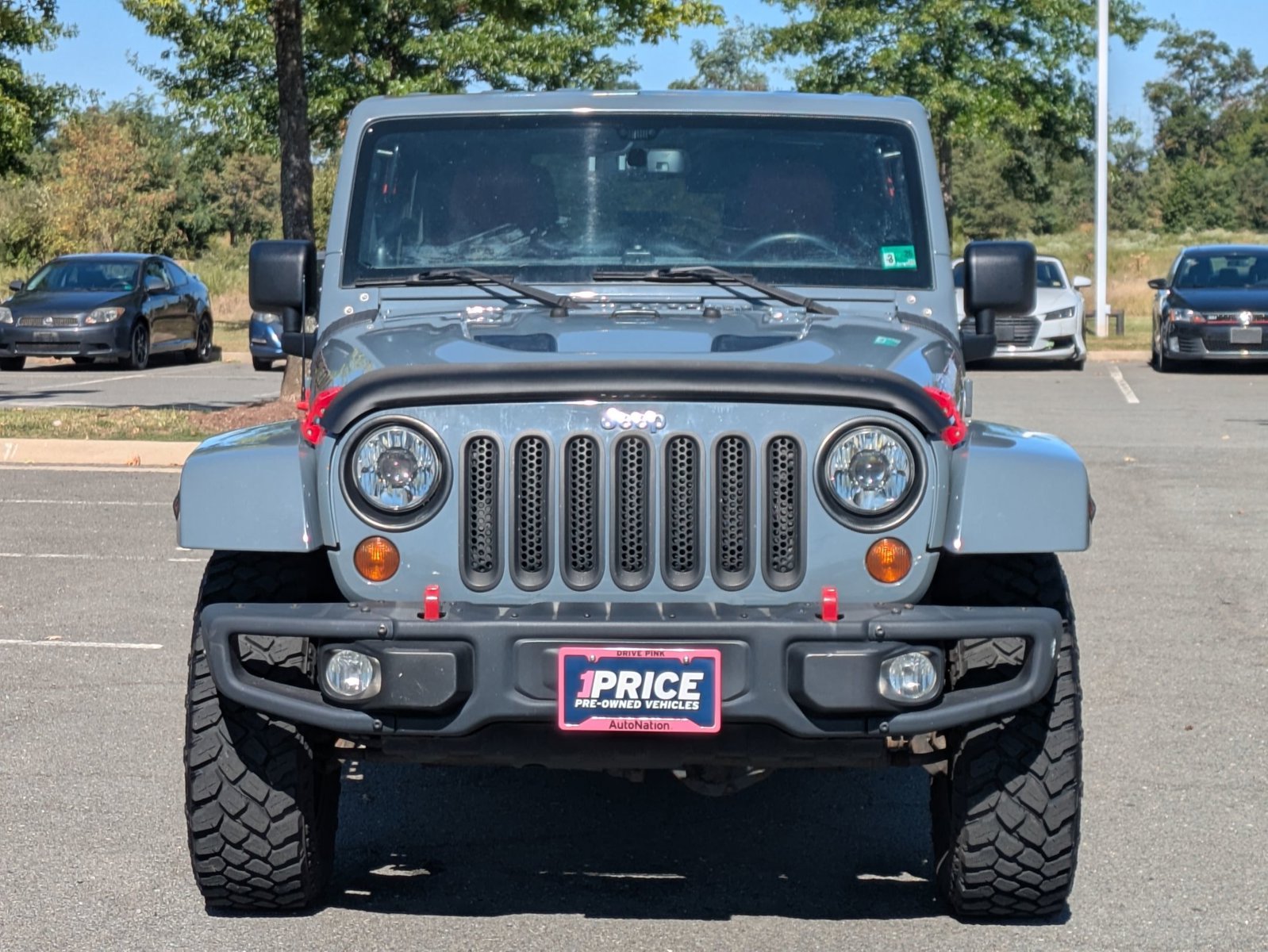 2013 Jeep Wrangler Rubicon Anniversary Edition Sport photo 2
