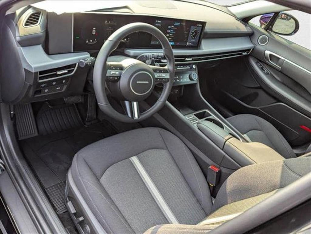 New 2025 Hyundai Sonata Hybrid SEL Sedan