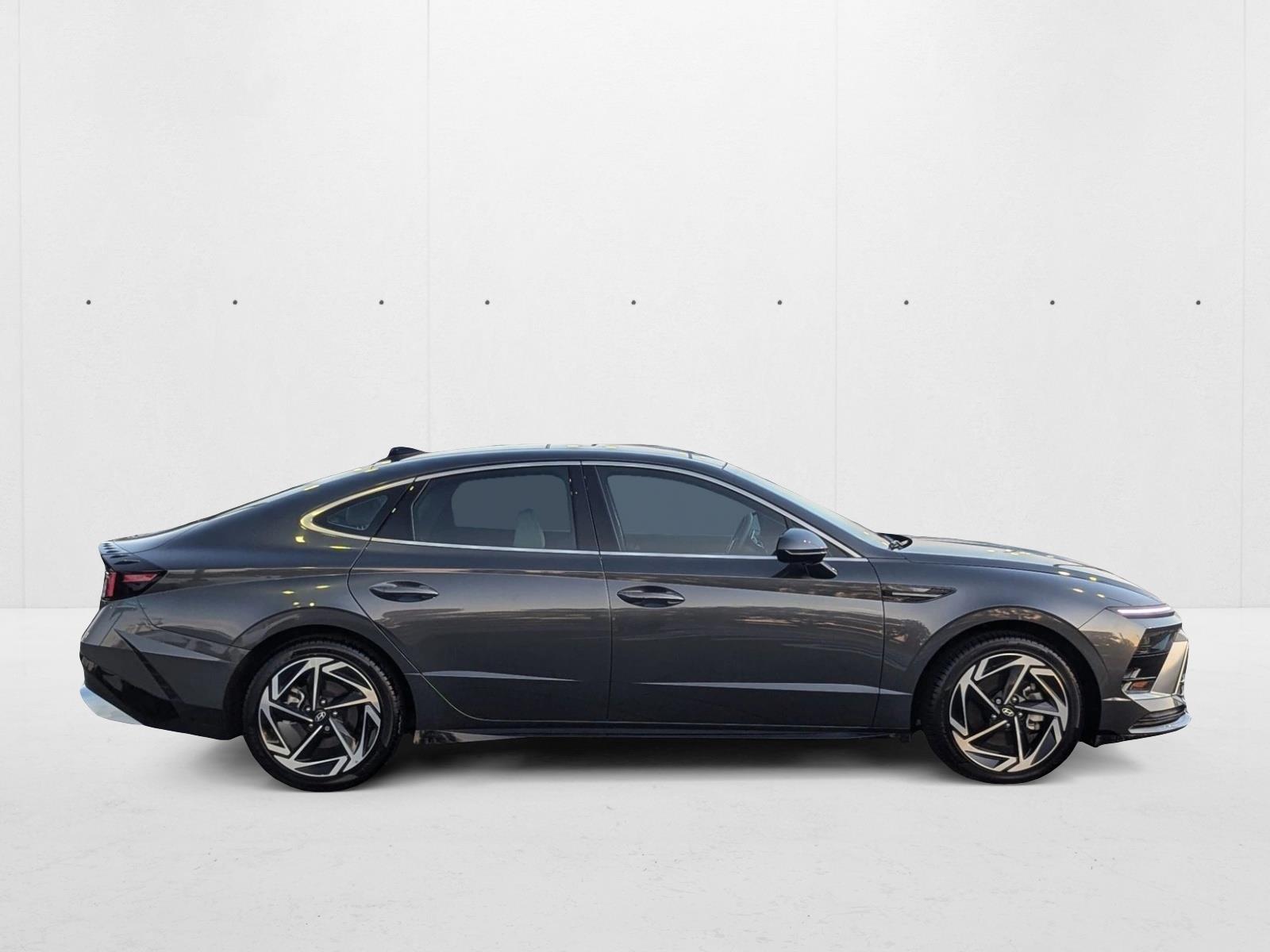 2024 Hyundai Sonata SEL photo 4