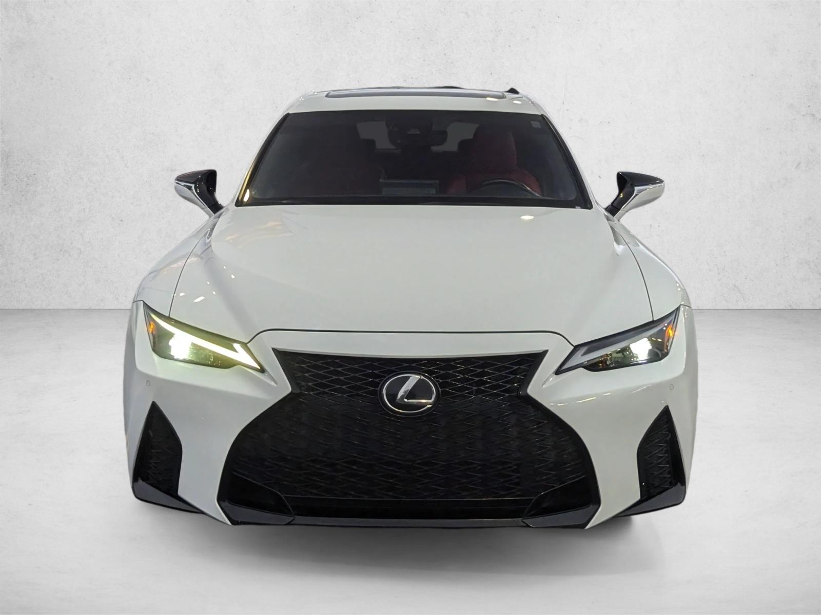 2022 Lexus IS 350 F SPORT photo 2