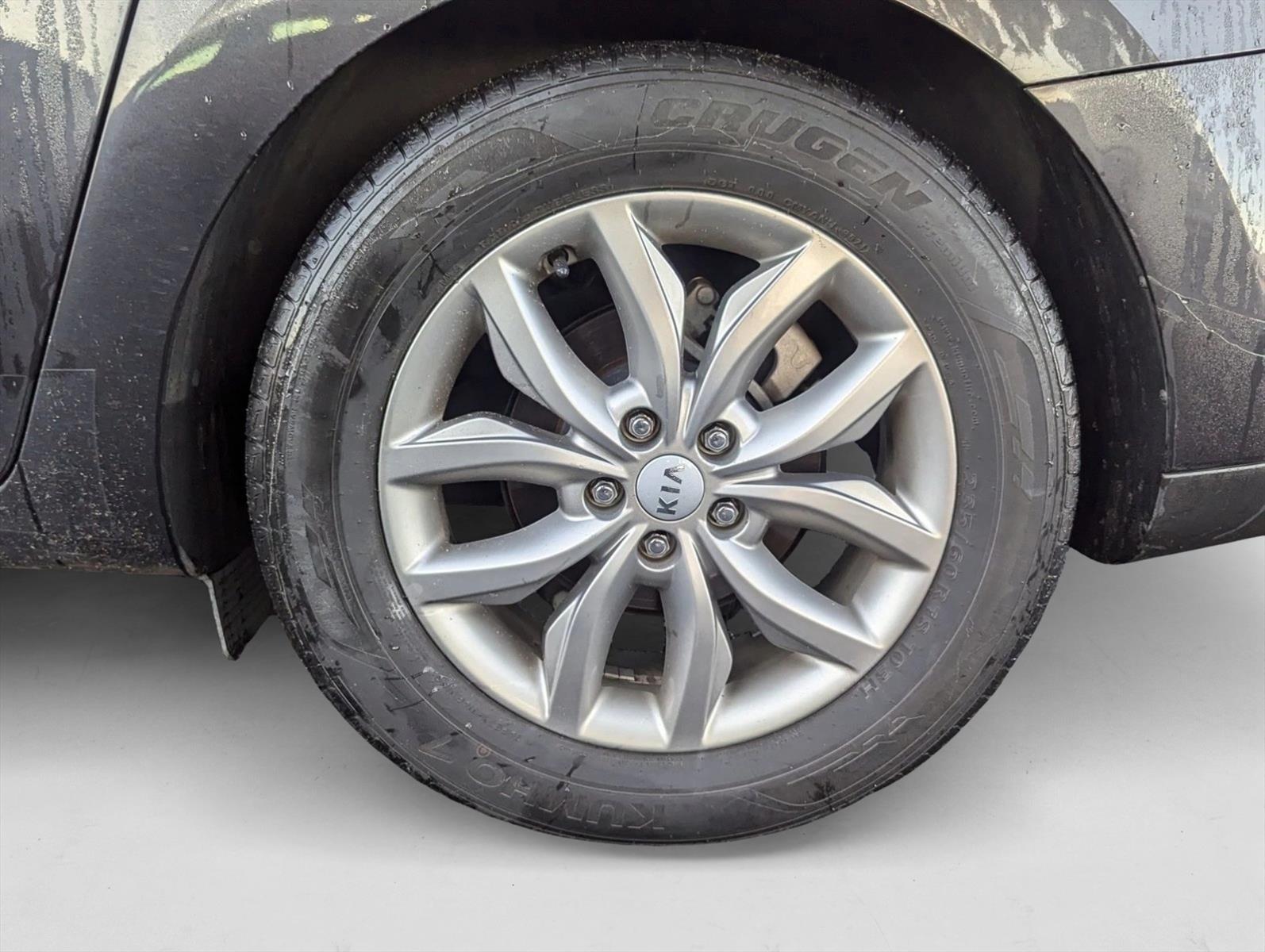 2019 Kia Sedona EX photo 3