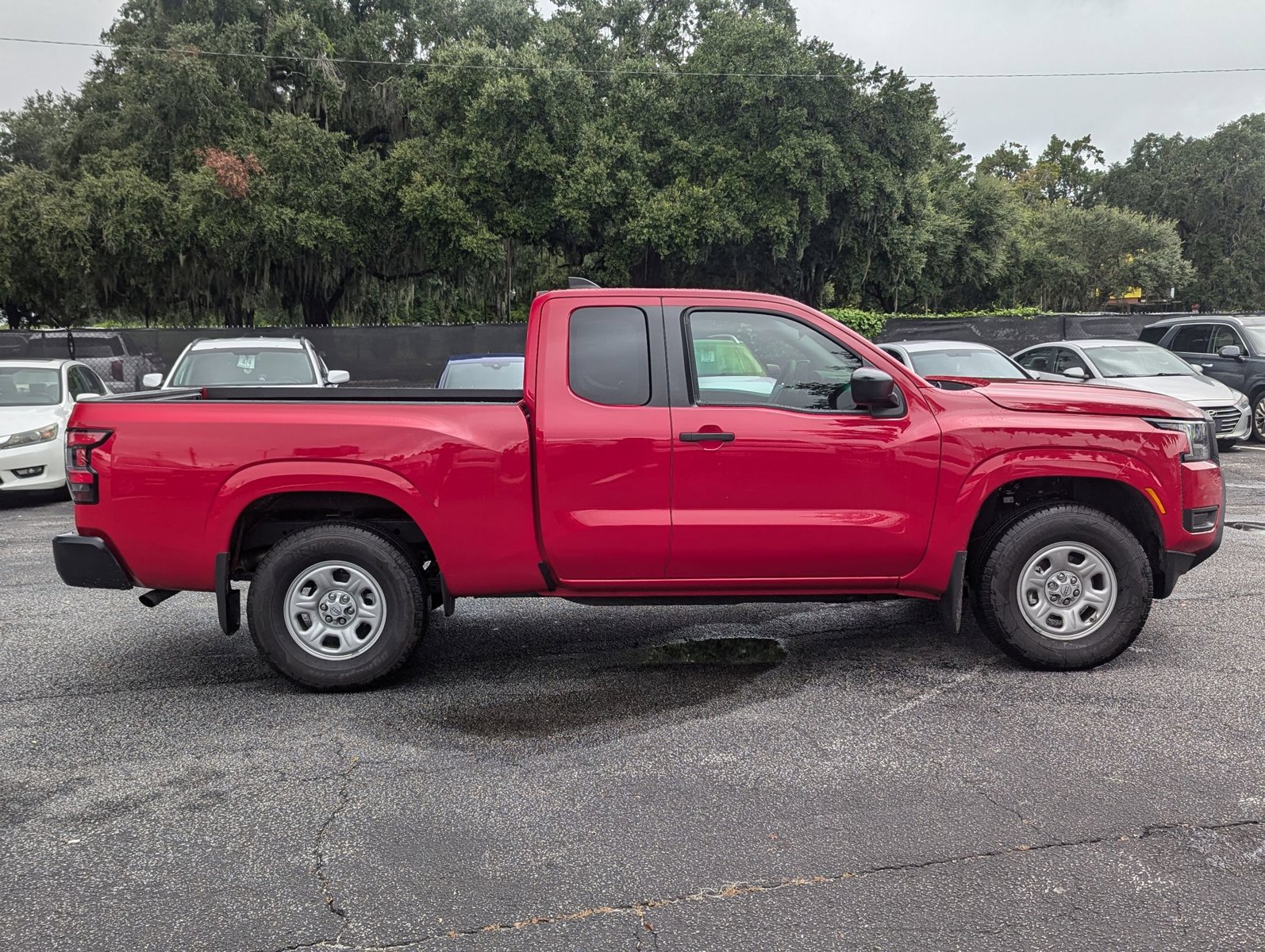 2025 Nissan Frontier S King Cab photo 4