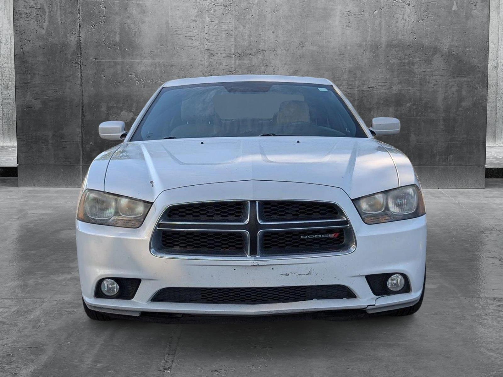 2013 Dodge Charger SXT Plus photo 2