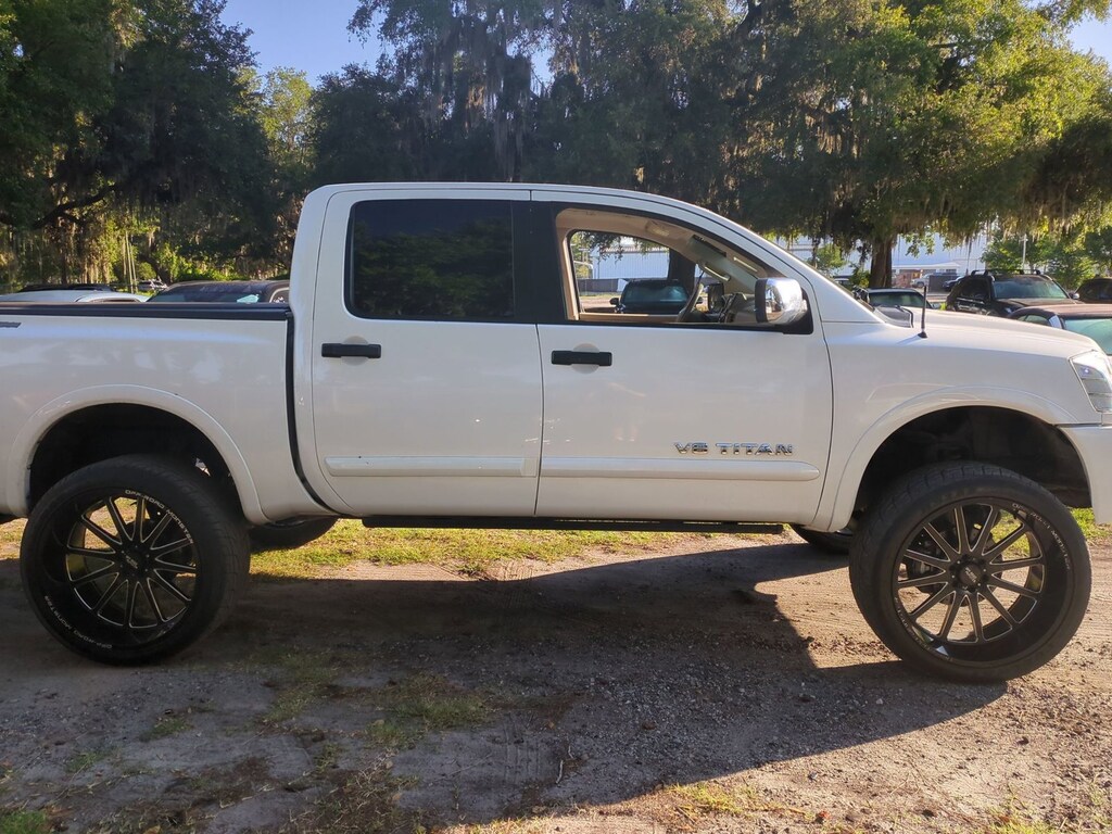 Used 2015 Nissan Titan SL Crew Cab Pickup