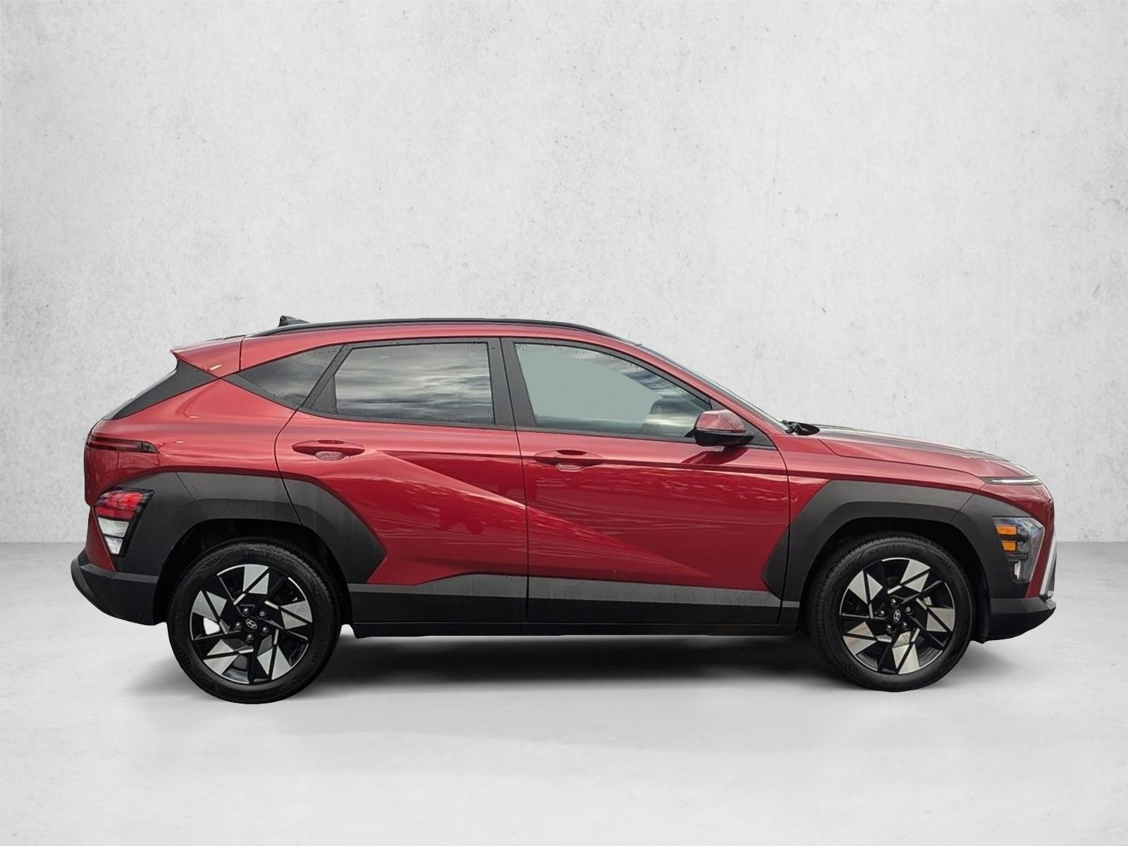 2024 Hyundai Kona SEL photo 4