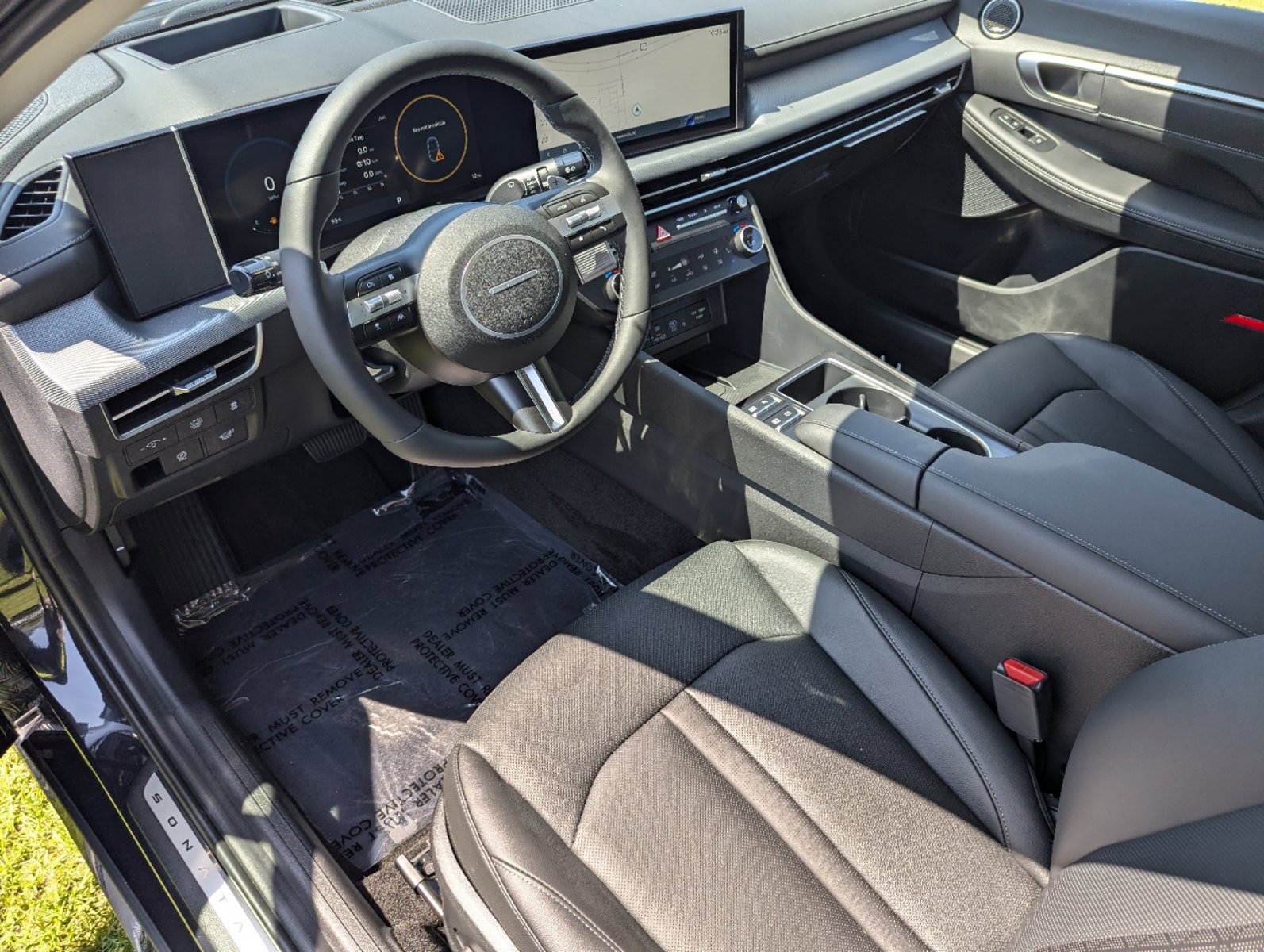 2024 Hyundai Sonata Hybrid Limited photo 3