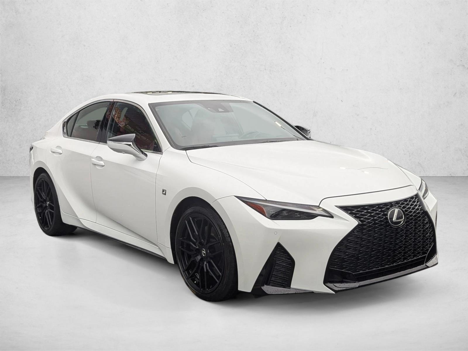 2023 Lexus IS 350 F SPORT photo 3