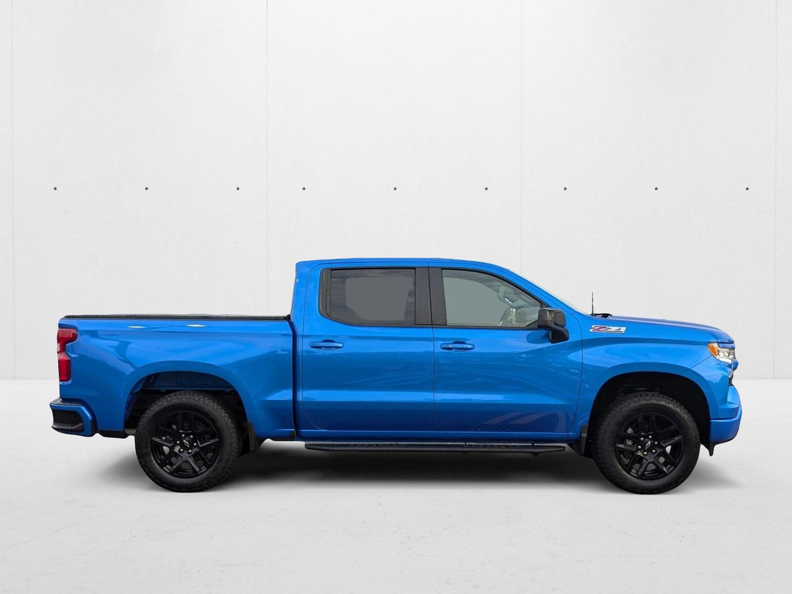 2025 Chevrolet Silverado 1500 RST photo 4