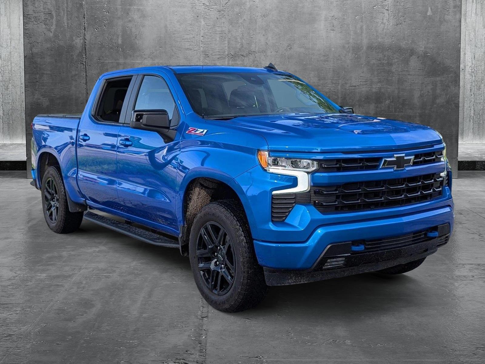 2025 Chevrolet Silverado 1500 RST photo 3