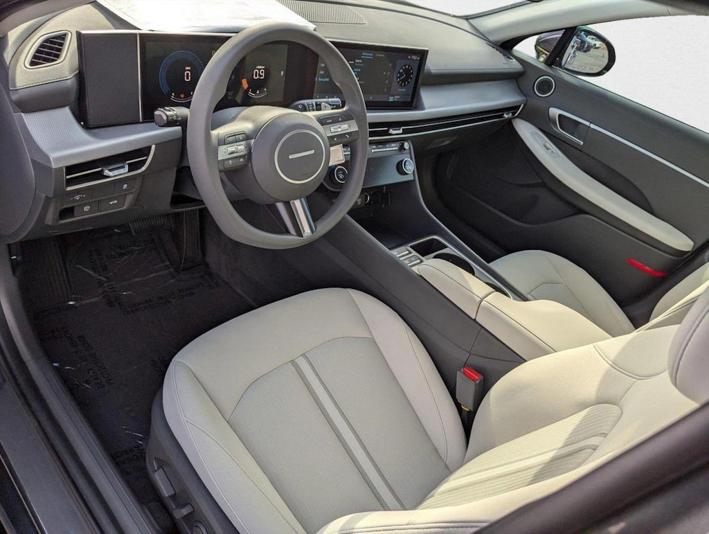 Used 2025 Hyundai Sonata SEL 4dr Car
