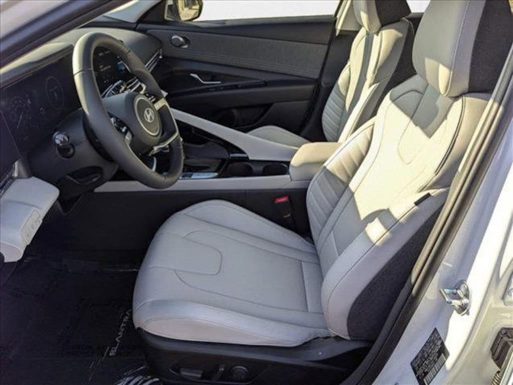 New 2025 Hyundai Elantra Hybrid Limited Sedan