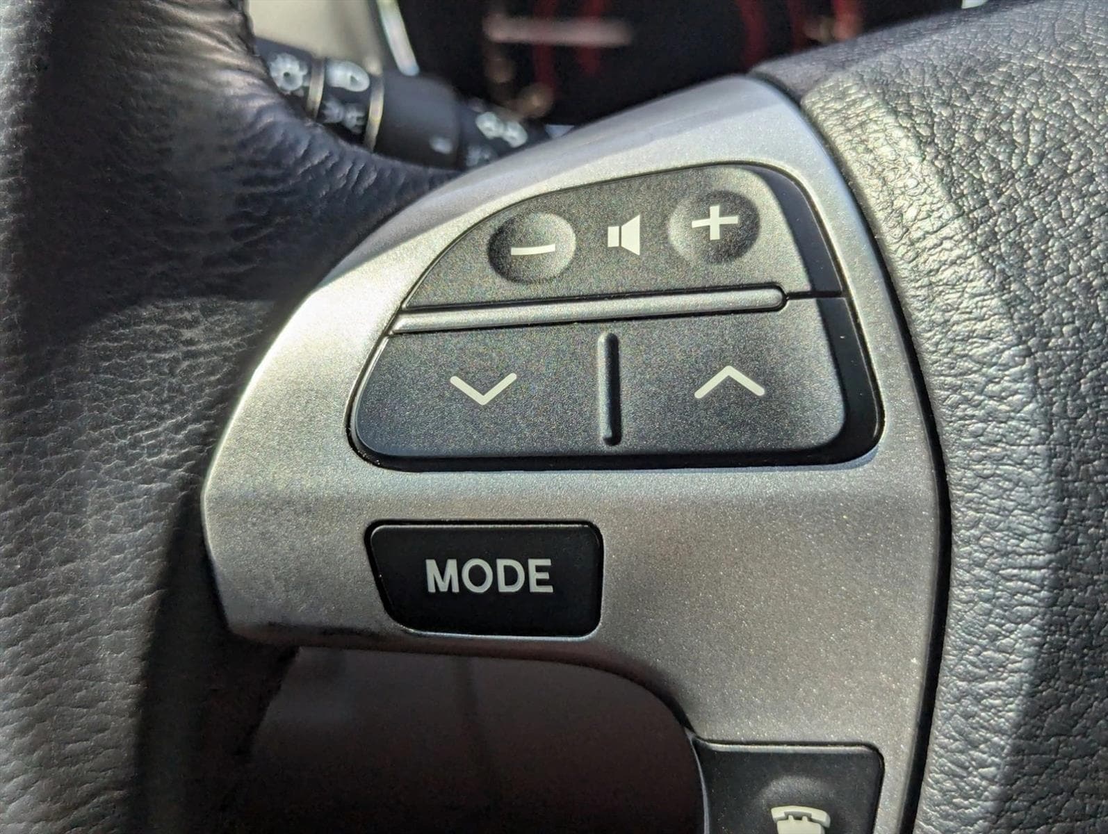 Image of 2012 Toyota Highlander Limited Sport Utility