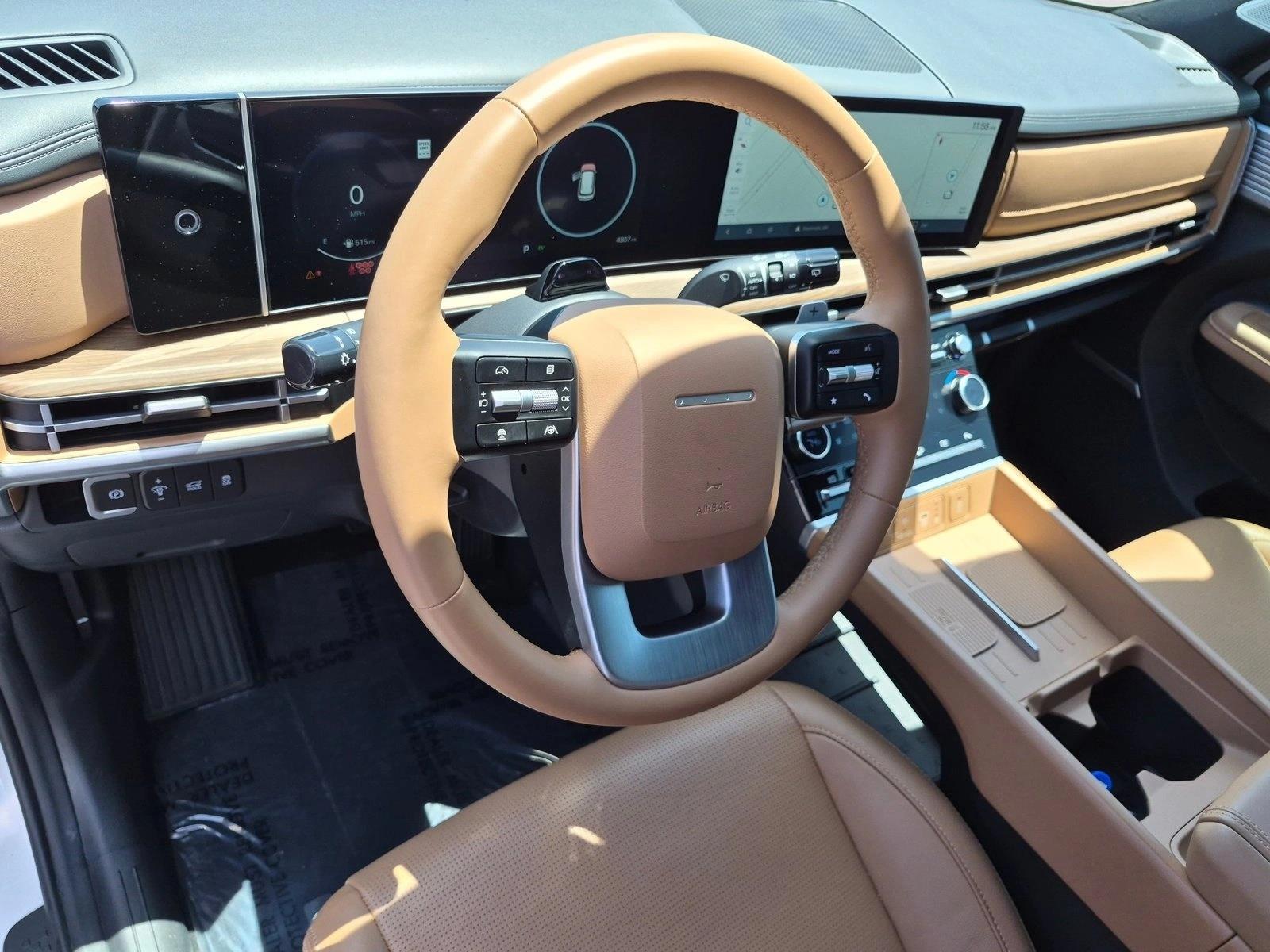 2025 Hyundai Santa Fe Limited - Photo 14