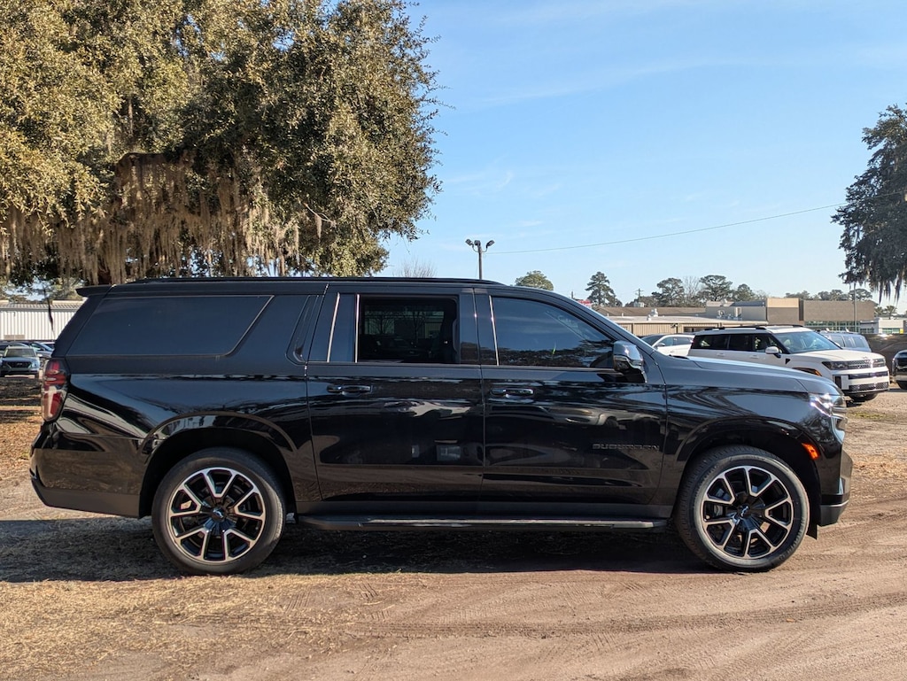 Used 2022 Chevrolet Suburban RST Sport Utility