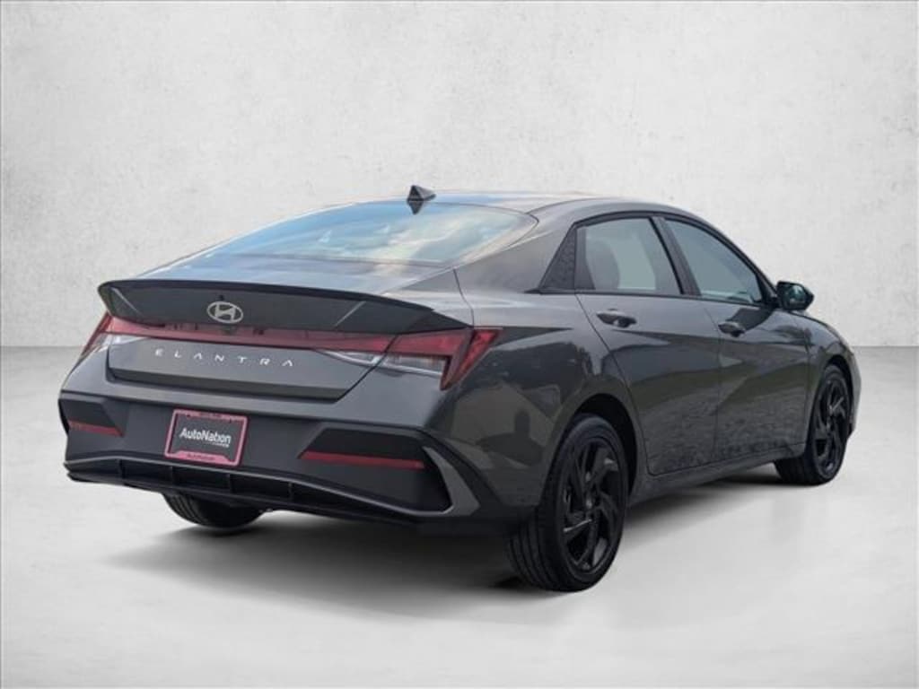 New 2026 Hyundai Elantra SEL Sport Sedan