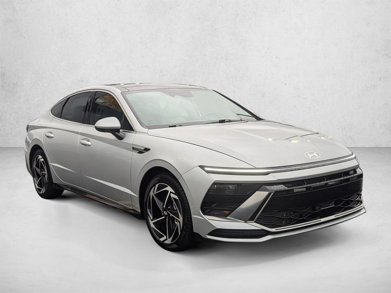 2024 Hyundai Sonata SEL photo 3