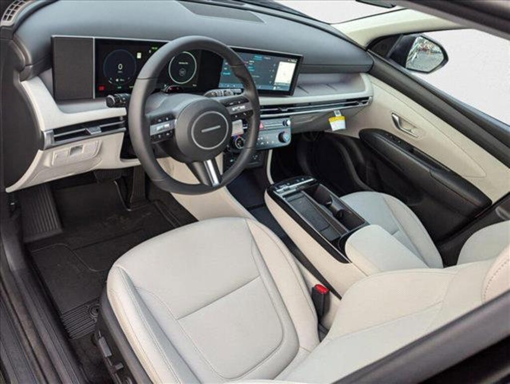 Used 2025 Hyundai Tucson Hybrid SEL Convenience Sport Utility