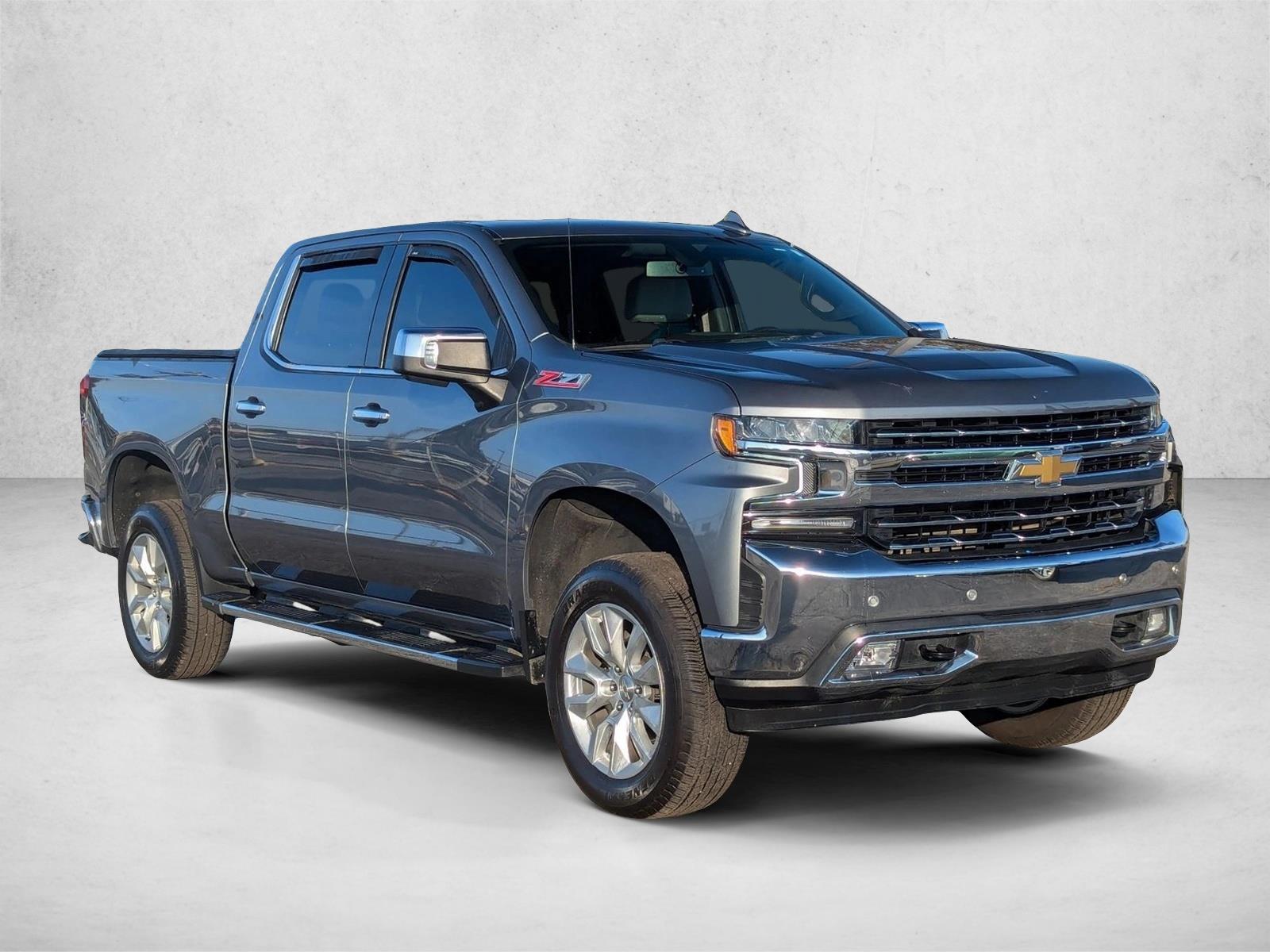 2022 Chevrolet Silverado 1500 LTZ photo 3